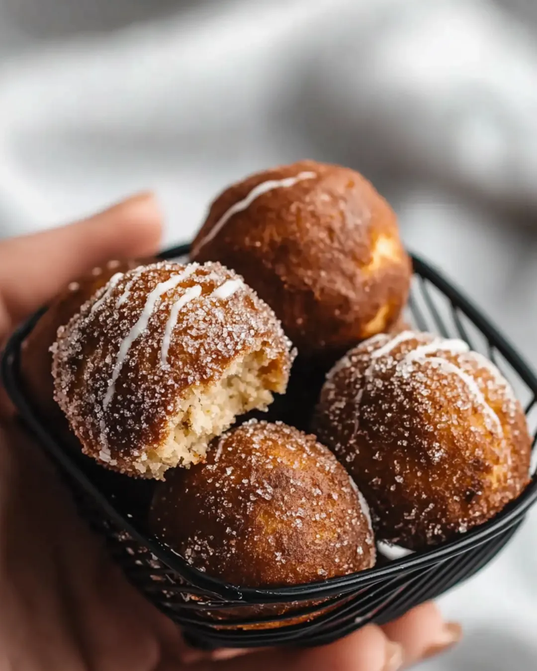 3-Ingredient Mini Cinnamon Donut holes