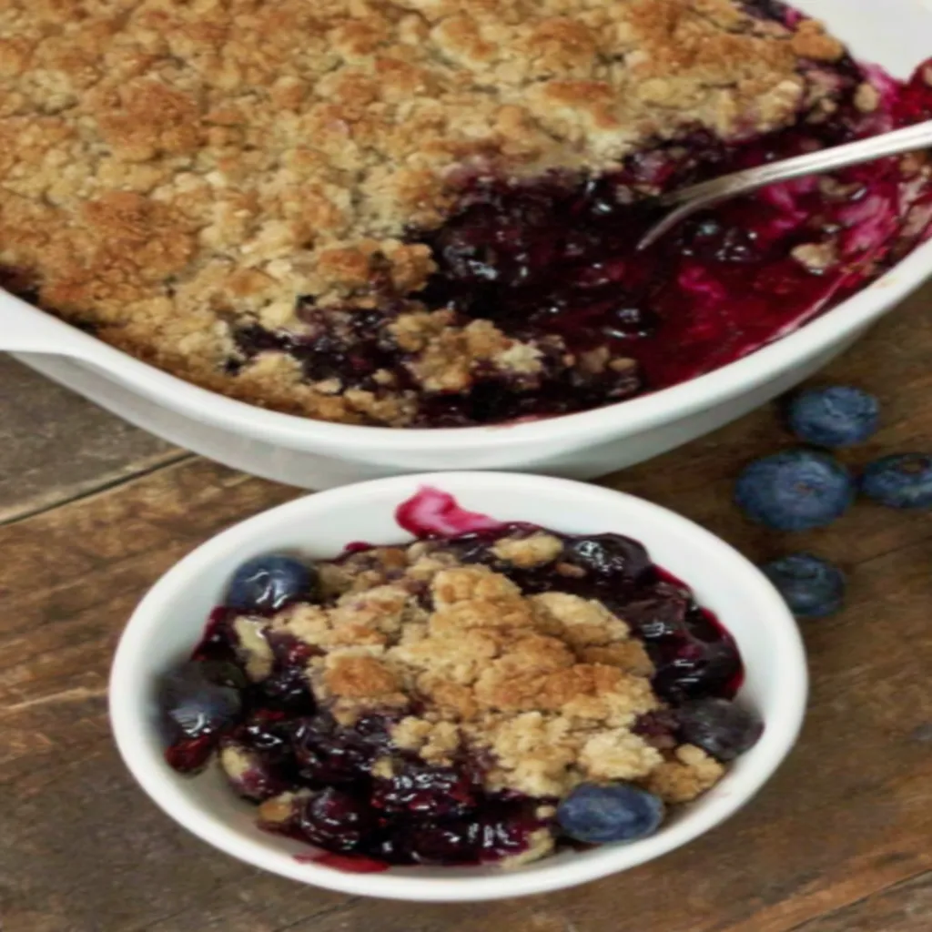 blueberry crisp recipe, easy to make, delicious dessert, sweet and tangy, crunchy oat topping
